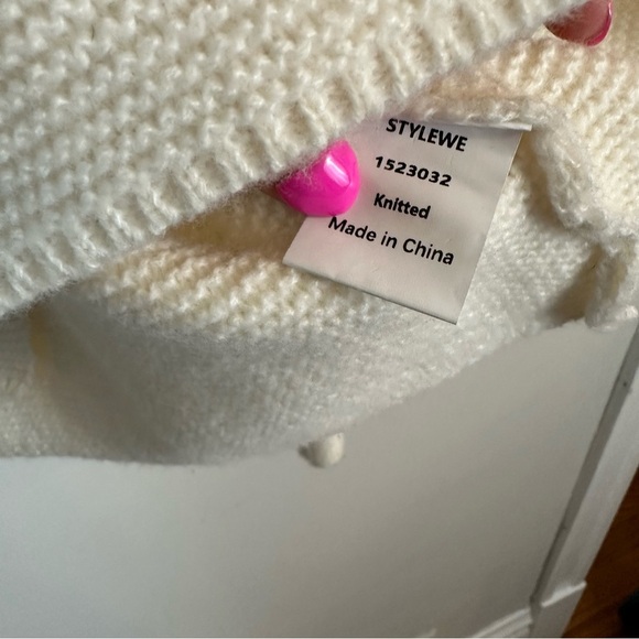 StyleWe | White Cream Button Front Oversized Rolled Cuff Cardigan Sweater Large - Picture 5 of 7